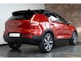 Volvo XC40 1.5 T4 Recharge R-Design | Panoramadak | Stoelverwarming | Parkeercamera | Parkeersensoren voor + achter | 21" Lichtmetalen velgen | High Performance Audio | Volvo on Call |