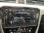 Volkswagen Passat Variant 1.5 TSI 150pk DSG R-Line Business + · Apple/Android Car Play · Camera · Navigatie · Keyless · Elek. Achterklep · P-Sensoren · 17'' Inch · Garantie t/m 13-06-2027 of 100.000km