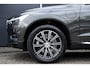 Volvo XC60 T8 Twin Engine AWD Inscription | Luchtvering | 360 graden Camera | Panoramisch schuif-/kanteldak | BLIS | Adaptieve Cruise Control | Geventileerde stoelen | Stoelkoeling & verwarming | Smartphone integratie |