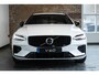 Volvo V60 T6 Plug-in hybrid AWD Plus Dark | Head-Up Display | Panoramadak met Schuif-/Kantelfunctie | Harman Kardon Premium Audio | Nappa Lederen Contourstoelen | 360º Camera | Keyless