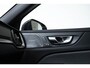 Volvo V60 T6 Plug-in hybrid AWD Plus Dark | Head-Up Display | Panoramadak met Schuif-/Kantelfunctie | Harman Kardon Premium Audio | Nappa Lederen Contourstoelen | 360º Camera | Keyless