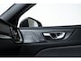 Volvo V60 T6 Plug-in hybrid AWD Plus Dark | Direct Beschikbaar | Head-Up Display | Schuif/Kantel Panoramadak | Harman Kardon Premium Audio | Nappa Lederen Contourstoelen | 360º Camera |