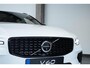 Volvo V60 T6 Plug-in hybrid AWD Plus Dark | Head-Up Display | Panoramadak met Schuif-/Kantelfunctie | Harman Kardon Premium Audio | Nappa Lederen Contourstoelen | 360º Camera | Keyless