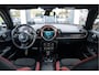 MINI Clubman Cooper S Aut. 192PK | JCW Pack | NEXT GARANTIE TOT 04-2027 | Panoramadak | Harman Kardon | JCW Seats | Trekhaak | Head-Up Display |