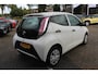 Toyota Aygo 1.0 VVT-i X-FUN AIRCO EL-RAMEN LED DAGRIJVERLICHTING CENTRALE PORTIERVERGR.