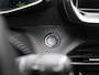 Peugeot e-208 EV GT 350 50 kWh | 3 FASEN LADER | PANORAMISCH DAK | ALCANTARA BEKLEDING | LICHTMETALEN VELGEN |