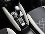 Nissan Micra N-Connecta 101pk Automaat | 1ste eigenaar | Climate Control | Navigatie | Keyless | Stoelverwarming | Achteruitrijcamera | Cruise Control | DAB Ontvanger | Apple Carplay/Android Auto |