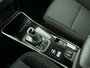 Mitsubishi Outlander 2.4 PHEV 165kW Pure Auto. Trekhaak Navigatie Apple Carplay/Android Auto Camera Parkeersensoren Cruise Control Stoelverwarming Climate Control Lichtmetalen velgen Getinte ramen