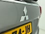 Mitsubishi Outlander 2.4 PHEV 165kW Pure Auto. Trekhaak Navigatie Apple Carplay/Android Auto Camera Parkeersensoren Cruise Control Stoelverwarming Climate Control Lichtmetalen velgen Getinte ramen