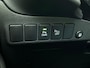 Mitsubishi Outlander 2.4 PHEV 165kW Pure Auto. Trekhaak Navigatie Apple Carplay/Android Auto Camera Parkeersensoren Cruise Control Stoelverwarming Climate Control Lichtmetalen velgen Getinte ramen