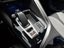 Peugeot 3008 1.6 HYbrid Première 300pk Automaat | Kunstlederen/Alcantara Bekleding | Navigatie | Climate Control | Adaptieve Cruise Control | Achteruitrijcamera | Parkeersensoren Voor + Achter | Dodehoek Detectie | LED | Keyless Entry/Start | 19" Lichtmetalen Velgen | Apple Carplay/Android Auto |