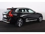 Volvo XC60 T6 Recharge AWD Core Bright - LONG RANGE - Panorama/schuifdak - IntelliSafe Assist & Surround - Parkeercamera achter - Verwarmde voorstoelen, stuur & achterbank - Parkeersensoren voor & achter - Draadloze tel. lader - Elektr. inklapbare trekhaak - 18' LMV