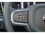 Volvo XC60 T6 Recharge AWD Core Bright - LONG RANGE - Panorama/schuifdak - IntelliSafe Assist & Surround - Parkeercamera achter - Verwarmde voorstoelen, stuur & achterbank - Parkeersensoren voor & achter - Draadloze tel. lader - Elektr. inklapbare trekhaak - 18' LMV
