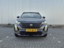 Peugeot 2008 1.2 Hybrid 136PK Allure Automaat | Draadloze Apple Carplay / Android Auto | 17" Licht Metalen Velgen | Parkeersensoren | DAB Ontvanger | Connected services | Dakrails | Dimlichten automatisch