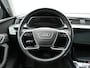 Audi E-tron e-tron 50 quattro Launch edition plus 71 kWh | Apple Carplay | Adaptive Cruise Control | Navigatie | Trekhaak Afn. | Voorstoelen Verwarmd | Lane Assist | Elektrisch Panoramadak |