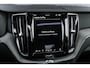 Volvo XC60 T6 Plug-in hybrid AWD Plus Dark | Trekhaak | 360 camera | Adaptive Cruise Control | Google Maps navigatie | Panoramadak | Verwarmbare achterbank/voorstoelen/stuurwiel | Elektrische stoelverstelling | Dodehoekdetectie |