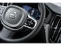 Volvo XC60 T6 Plug-in hybrid AWD Plus Dark | Trekhaak | 360 camera | Adaptive Cruise Control | Google Maps navigatie | Panoramadak | Verwarmbare achterbank/voorstoelen/stuurwiel | Elektrische stoelverstelling | Dodehoekdetectie |