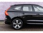 Volvo XC60 T6 Plug-in hybrid AWD Plus Dark | Trekhaak | 360 camera | Adaptive Cruise Control | Google Maps navigatie | Panoramadak | Verwarmbare achterbank/voorstoelen/stuurwiel | Elektrische stoelverstelling | Dodehoekdetectie |