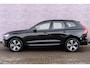Volvo XC60 T6 Plug-in hybrid AWD Plus Dark | Trekhaak | 360 camera | Adaptive Cruise Control | Google Maps navigatie | Panoramadak | Verwarmbare achterbank/voorstoelen/stuurwiel | Elektrische stoelverstelling | Dodehoekdetectie |