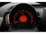 Toyota Aygo 1.0 VVT-i x-play | Origineel NL | Airco | Camera | Elektrische ramen voor | 14 inch | Bluetooth