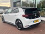 Volkswagen ID.3 First Max 58 kWh / Panorama dak / IQ Led / Navi / Steunhaak/ Getint glas / 20 Inch / Elect. + Massage Stoel