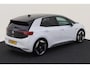 Volkswagen ID.3 First Max 58 kWh / Panorama dak / IQ Led / Navi / Steunhaak/ Getint glas / 20 Inch / Elect. + Massage  Stoel