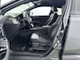 Toyota C-HR 1.8 Hybrid Executive Navi | Stoel-/Stuurverwarming | JBL | Parkeerassistent | Blind-Spot Detectie | NL-Auto |
