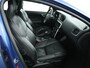 Volvo V40 2.0 T2 R-Design | Panorama dak | Camera | PDC | Elektrisch verstelbare stoel | Navi