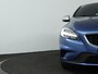Volvo V40 2.0 T2 R-Design | Panorama dak | Camera | PDC | Elektrisch verstelbare stoel | Navi
