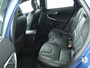 Volvo V40 2.0 T2 R-Design | Panorama dak | Camera | PDC | Elektrisch verstelbare stoel | Navi