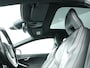 Volvo V40 2.0 T2 R-Design | Panorama dag | Camera | PDC | Elektrisch verstelbare stoel | Navi