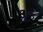 Volvo XC40 1.5 T3 Momentum Pro | Trekhaak | Camera | Stoel verwarming | PDC | Navi | Elek. Achterklep