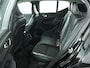 Volvo XC40 1.5 T3 Momentum Pro | Trekhaak | Camera | Stoel verwarming | PDC | Navi | Elek. Achterklep