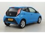 Toyota Aygo 1.0 VVT-i x-joy | Navigatie | Clima | Camera | 15 inch | Bluetooth | DAB | Privacy glas