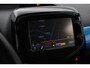 Toyota Aygo 1.0 VVT-i x-joy | Navigatie | Clima | Camera | 15 inch | Bluetooth | DAB | Privacy glas