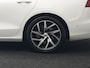 Volvo V60 T6 Twin Engine AWD Momentum Pro Plug In Hybrid 340pk Dealer O.H PHEV | Panodak | Adaptive Cruise | 360 Camera | Head Up | Sportstoelen Verwarmd | Harman & Kardon | Apple Carplay | Blis | Navigatie | Keyless | Virtual | DAB |