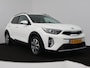 Kia Stonic 1.0 T-GDi MHEV DynamicPlusLine | Navigatiesysteem | Parkeerhulp | Apple Carplay / Android Auto |