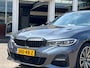 BMW 3-Serie Touring 330e Business Edition Plus | M-pakket | Full led | Carplay | Camera | Trekhaak wegklapbaar | SOH 96% |