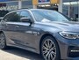 BMW 3-Serie Touring 330e Business Edition Plus | M-pakket | Full led | Carplay | Camera | Trekhaak wegklapbaar | SOH 96% |