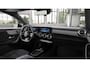 Mercedes-Benz A-klasse 180 Business Solution AMG | Panoramaschuifdak | Premium Plus | Nightpakket | 19" Multispaaks AMG velgen | Stoelverwarming |  360° camera | Head-up display |