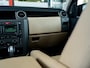 Land Rover Discovery 4.4 V8 SE 7 Persoons | Dealer Onderhouden | Trekhaak | Cruise Control | Luchtvering | Harman & Kardon | Leder | DVD Media Systeem | Schuif/ Kantel Dak | 3x Panoramaview | Stoelverwarming | Achterbank Verwarmd |