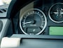 Land Rover Discovery 4.4 V8 SE 7 Persoons | Dealer Onderhouden | Trekhaak | Cruise Control | Luchtvering | Harman & Kardon | Leder | DVD Media Systeem | Schuif/ Kantel Dak | 3x Panoramaview | Stoelverwarming | Achterbank Verwarmd |