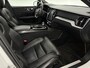 Volvo V60 2.0 T6 Twin Engine AWD 340PK R-Design | Pano | Memory | HuD | Sfeer | Massage | 360° | Trekh. | Stoel/Stuur verwarmd