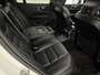 Volvo V60 2.0 T6 Twin Engine AWD 340PK R-Design | Pano | Memory | HuD | Sfeer | Massage | 360° | Trekh. | Stoel/Stuur verwarmd