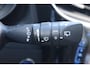 Toyota Auris 1.8 HYBRID DYNAMIC 5-DEURS STOELVERW. P-SENSOREN CAMERA CRUISE NAVI 17"LM-VELGEN DEALERONDERHOUDEN