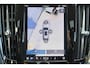 Volvo V90 T6 Recharge AWD Plus Dark - LONG RANGE - IntelliSafe Assist & Surround - 360º Camera - Harman/Kardon audio - Adaptieve LED koplampen - Verwarmde voorstoelen, stuur & achterbank - Parkeersensoren voor & achter - Elektr. bedienb. voorstoelen met geheugen - Extra getint glas - Elektr. inklapbare trekhaak - 19' LMV