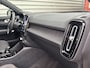 Volvo XC40 Recharge Core 70 kWh / Apple Carplay/Android Auto / 19" Velgen / Achteruitrijcamera /