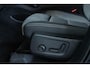 Volvo XC40 B4 Plus Dark | Verwarmde Voorstoelen+Stuurwiel | Verwarmde voorruit | Semi-Elektrische Trekhaak | Harman Kardon Premium Audio | Apple Carplay / Android Auto | Electrisch bedienbare voorstoelen | Google infotaiment