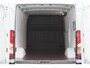 IVECO Daily 35S12V 2.3 L2H1 3-Zits, Trekhaak 3500KG, Apple CarPlay, Airco, Elektr. Pakket