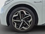 Volkswagen ID.3 First Plus 58 kWh Matrix LED | Stuur + Stoelverwarming | Keyless | Adaptive CC | Full map navigatie |